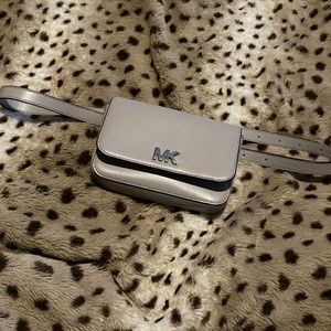 Micheal Kors Fanny Pack